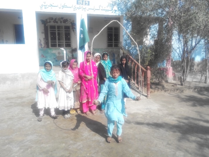 Government Girls Primary School Ahemdi Tunia Celebrates Pakistan Day