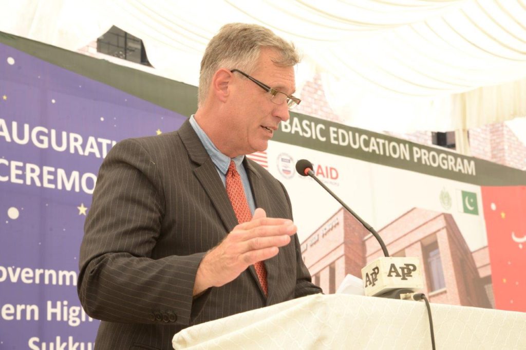 USAID Director for Sindh and Balochistan Michael Hryshchyshyn speaking at Sukkur inauguration