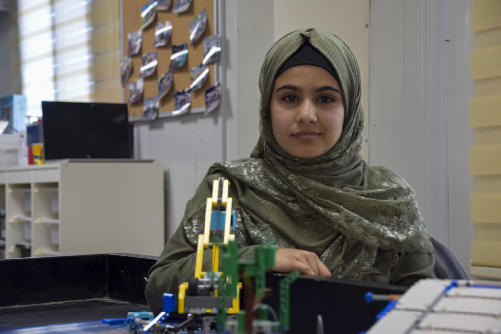 Eman_Innovation Lab_Student_CBP_Za'atari Camp_Jordan_UNHCR