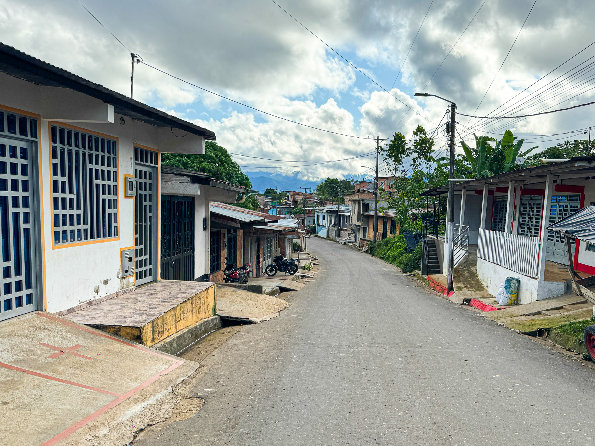 view of a street in Florencia with many houses